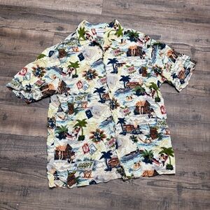 Walt Disney World Goofy Mickey Minnie Hawaiian Shirt